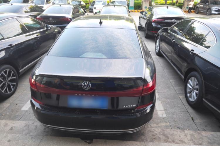 Used Volkswagen Passat 2022 330TSI Starry Elite Edition Exterior 4