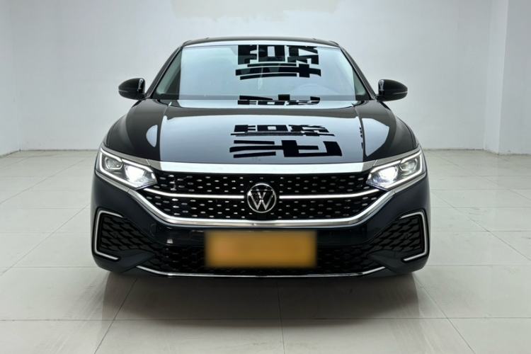 Used Volkswagen Passat 2022 330TSI Starry Luxury Edition Exterior 4