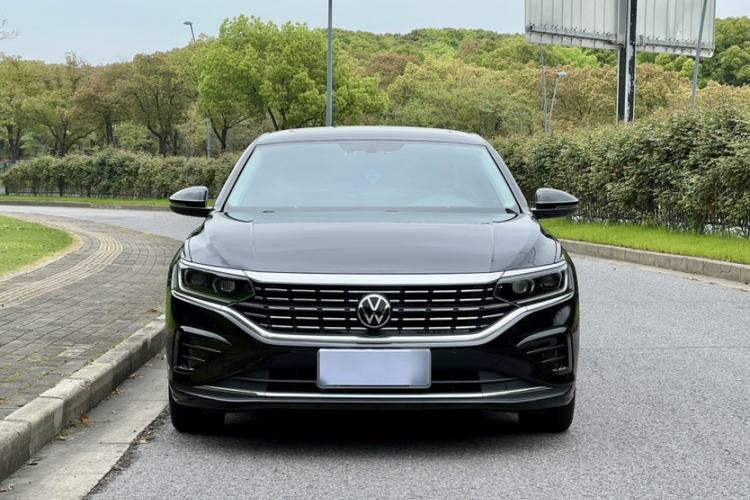 Used Volkswagen Passat 2022 330TSI Elite Edition Exterior 4