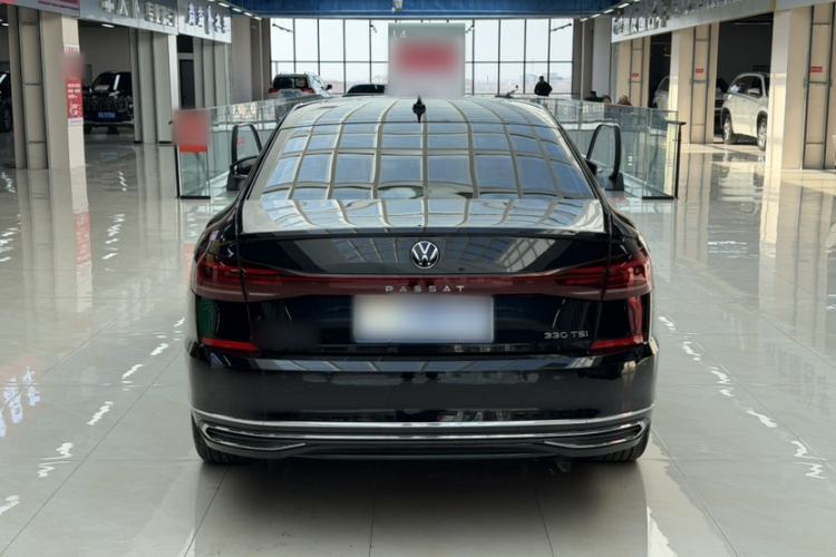 Used Volkswagen Passat 2022 330TSI Starry Luxury Edition – Exclusive Special Edition Exterior 4