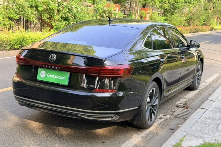 Used Volkswagen Passat 2022 330TSI Starry Elite Edition Exterior 4