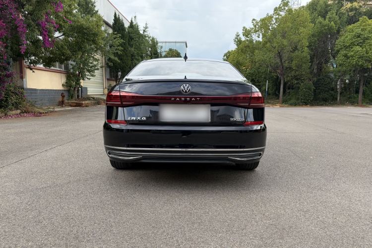 Used Volkswagen Passat 2022 330TSI Starry Elite Edition Exterior 4