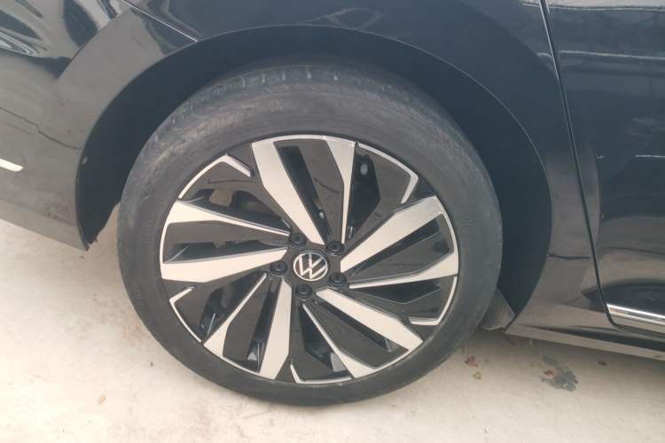 Used Volkswagen Passat 2022 330TSI Elite Edition Exterior 4