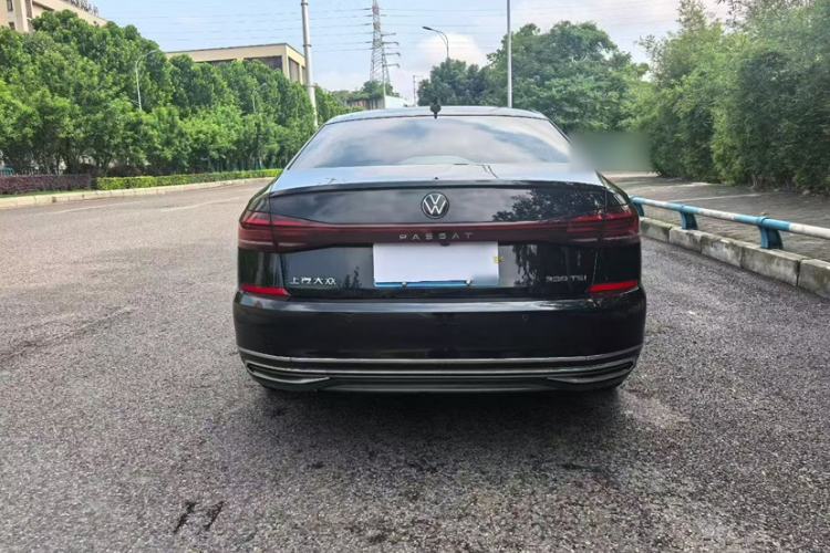 Used Volkswagen Passat 2022 330TSI Elite Edition Exterior 4