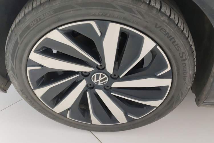 Used Volkswagen Passat 2022 330TSI Luxury Edition Exterior 4