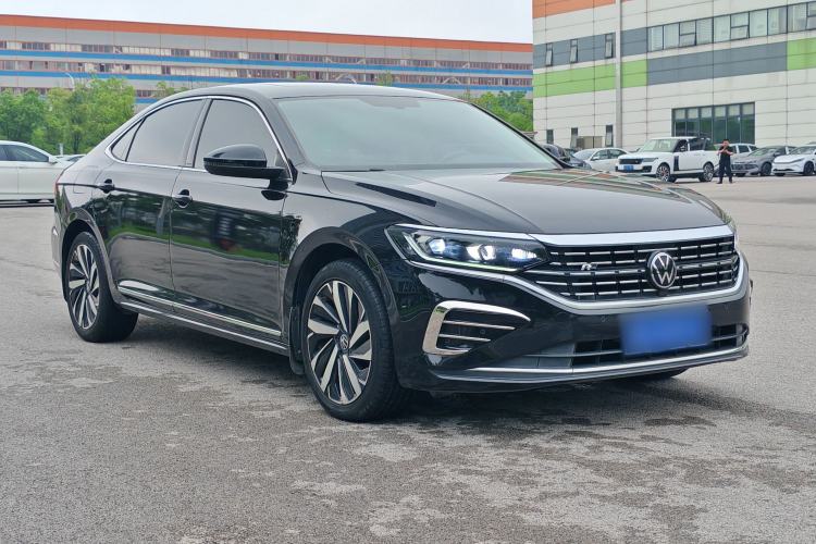 Used Volkswagen Passat 2022 330TSI Elite Edition Exterior 5