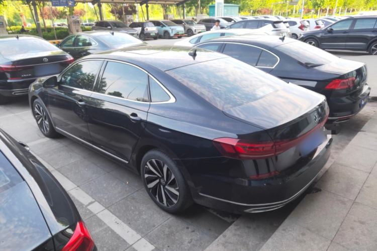 Used Volkswagen Passat 2022 330TSI Starry Elite Edition Exterior 5
