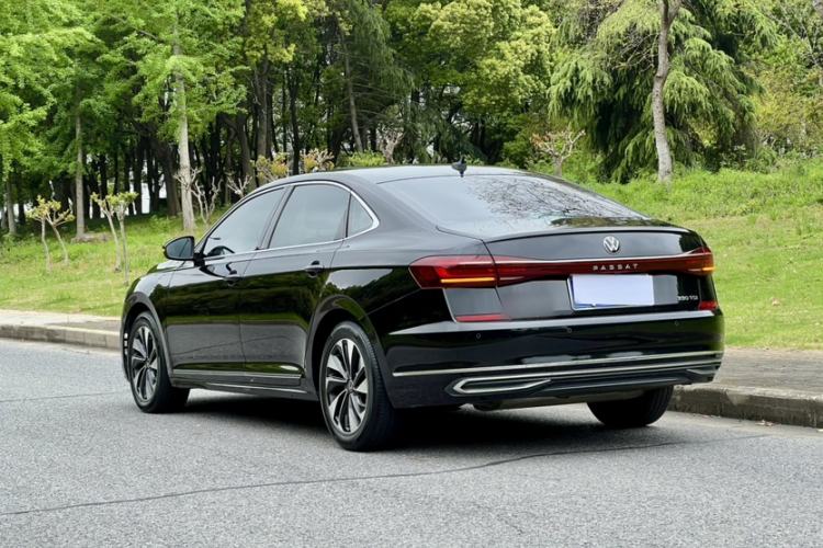 Used Volkswagen Passat 2022 330TSI Elite Edition Exterior 5