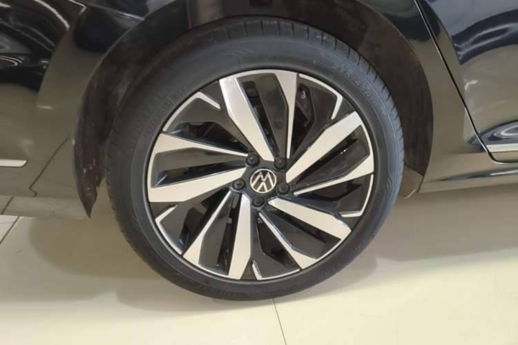 Used Volkswagen Passat 2022 330TSI Starry Elite Edition Exterior 5