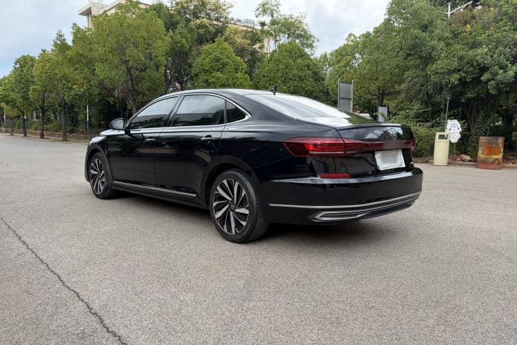 Used Volkswagen Passat 2022 330TSI Starry Elite Edition Exterior 5