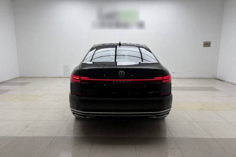 Used Volkswagen Passat 2022 330TSI Luxury Edition Exterior 5