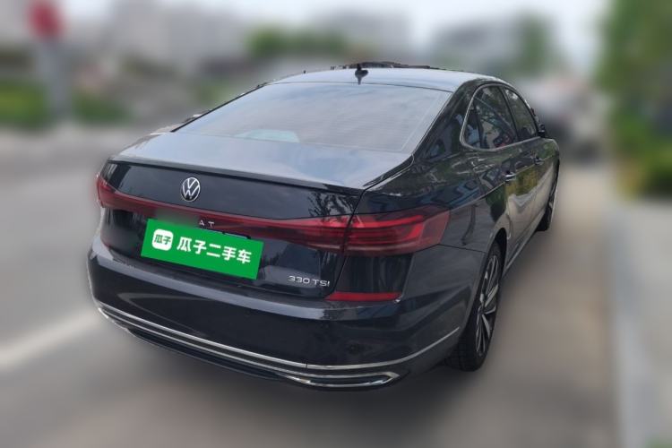 Used Volkswagen Passat 2022 330TSI Luxury Edition Exterior 5
