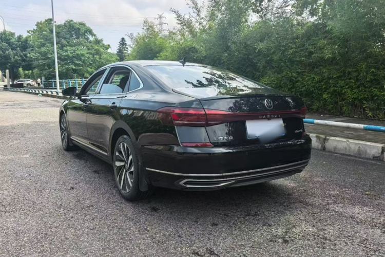 Used Volkswagen Passat 2022 330TSI Elite Edition Exterior 5
