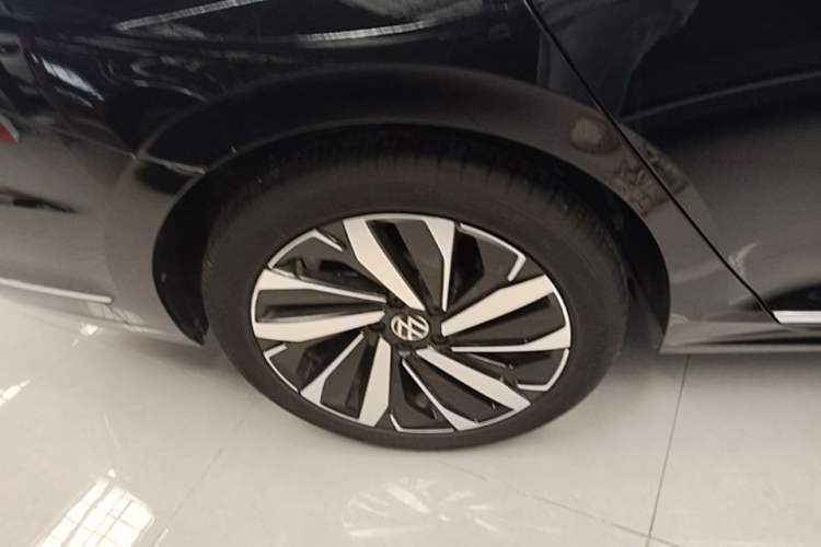 Used Volkswagen Passat 2022 330TSI Starry Elite Edition Exterior 5
