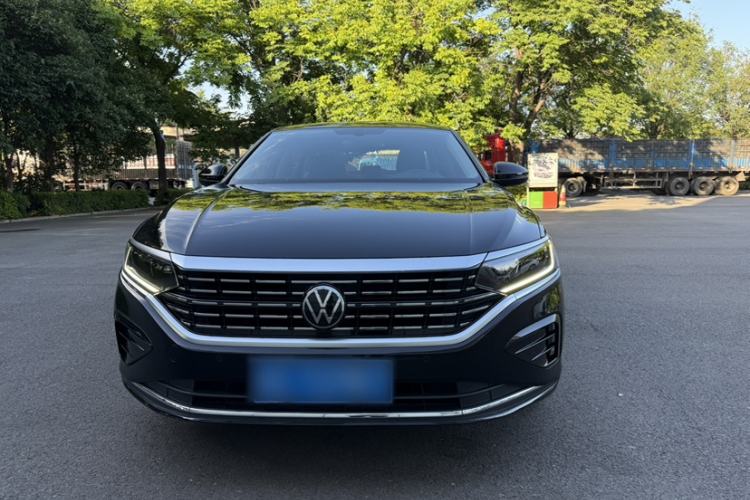 Used Volkswagen Passat 2022 330TSI Elite Edition Custom Version Exterior 6