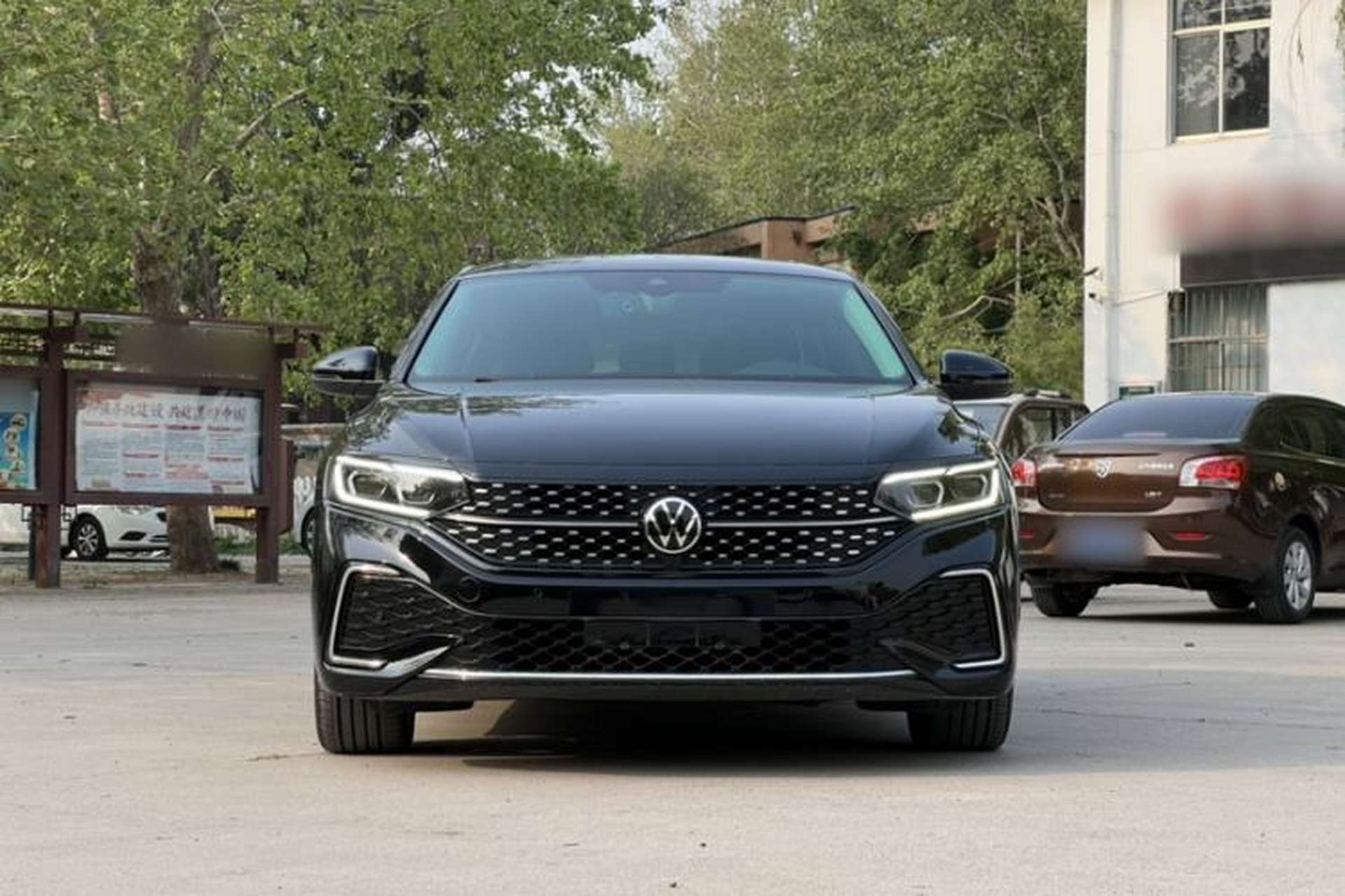 Used Volkswagen Passat 2022 330TSI Starry Luxury Edition – Exclusive Special Edition Exterior 6