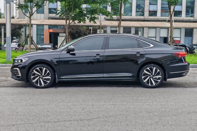 Used Volkswagen Passat 2022 330TSI Elite Edition Exterior 6