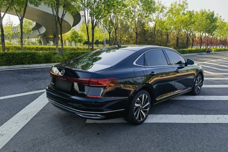 Used Volkswagen Passat 2022 330TSI Starry Elite Edition Custom Version Exterior 6