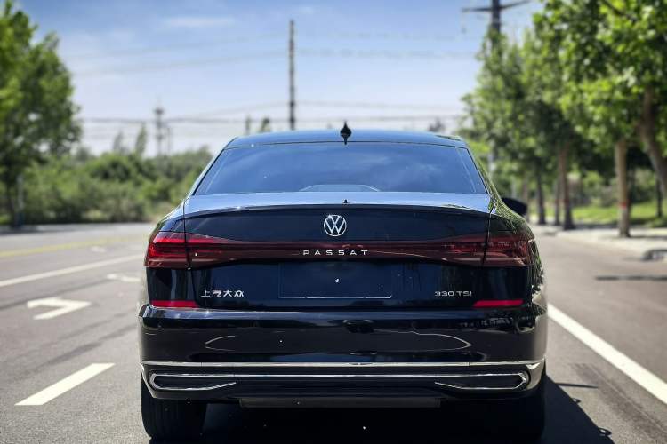 Used Volkswagen Passat 2022 330TSI Elite Edition Custom Version Exterior 6