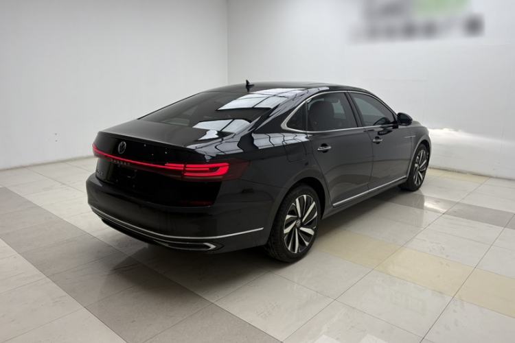 Used Volkswagen Passat 2022 330TSI Luxury Edition Exterior 6