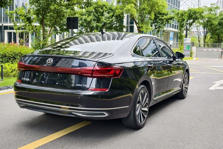 Used Volkswagen Passat 2022 330TSI Elite Edition Exterior 6