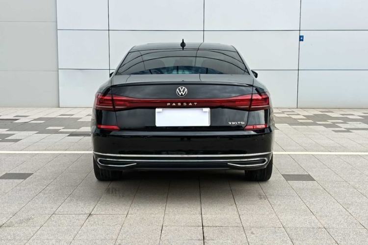 Used Volkswagen Passat 2022 330TSI Starry Luxury Edition Exterior 7