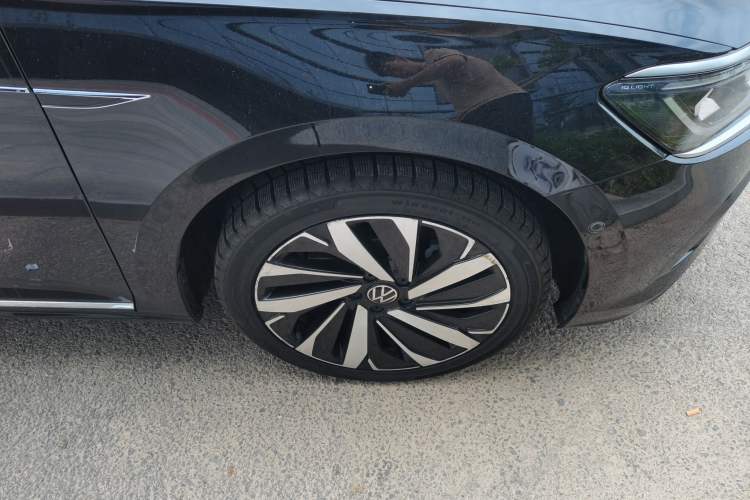 Used Volkswagen Passat 2022 330TSI Luxury Edition Exterior 7