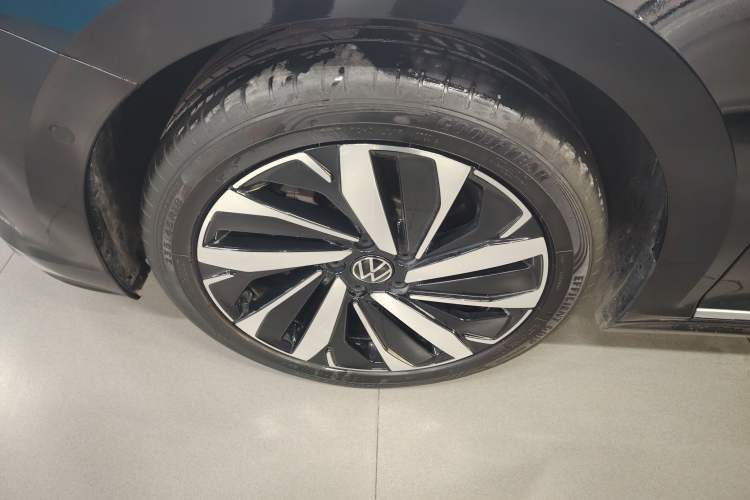 Used Volkswagen Passat 2022 330TSI Luxury Edition Exterior 7