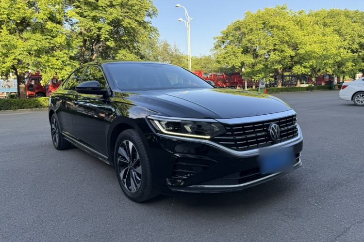 Used Volkswagen Passat 2022 330TSI Elite Edition Custom Version Exterior 8