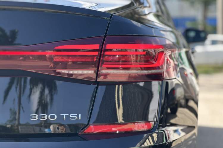 Used Volkswagen Passat 2022 330TSI Starry Luxury Edition Exterior 8