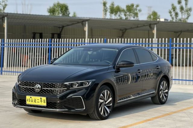 Used Volkswagen Passat 2022 330TSI Starry Luxury Edition