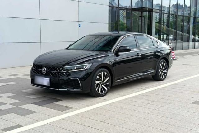 Used Volkswagen Passat 2022 330TSI Starry Luxury Edition