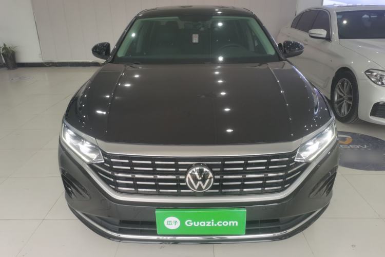 Used Volkswagen Passat 2022 330TSI Elite Edition Front