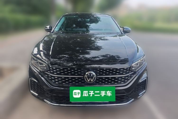 Used Volkswagen Passat 2022 330TSI Starry Luxury Edition Front