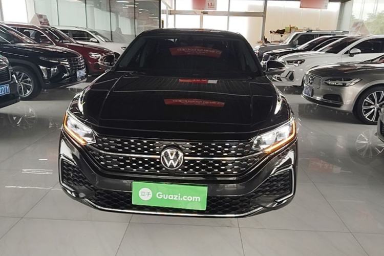 Used Volkswagen Passat 2022 330TSI Starry Elite Edition Front