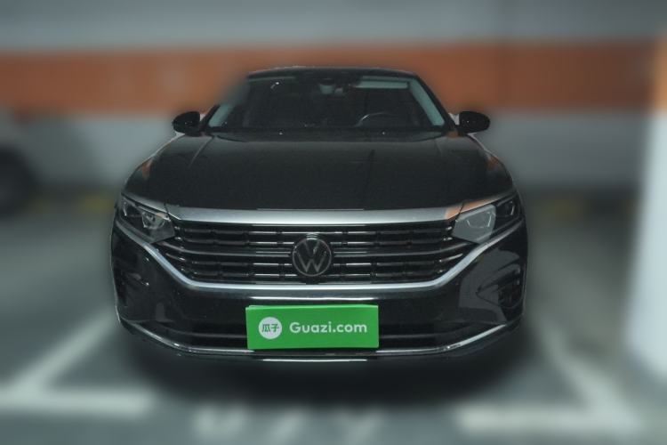 Used Volkswagen Passat 2022 330TSI Luxury Edition Front