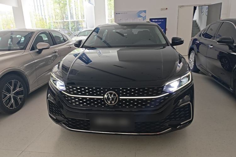 Used Volkswagen Passat 2022 330TSI Starry Luxury Edition Front
