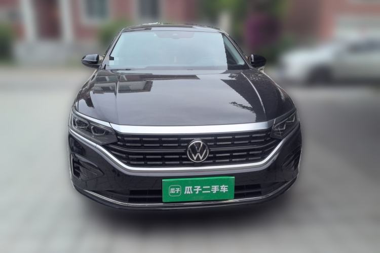 Used Volkswagen Passat 2022 330TSI Luxury Edition Front