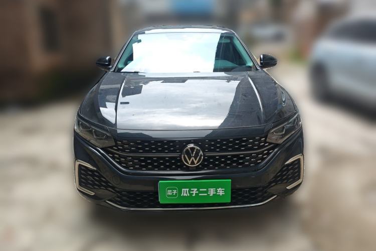 Used Volkswagen Passat 2022 330TSI Starry Luxury Edition Front