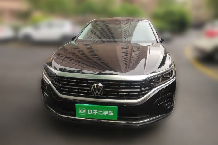 Used Volkswagen Passat 2022 330TSI Luxury Edition Front