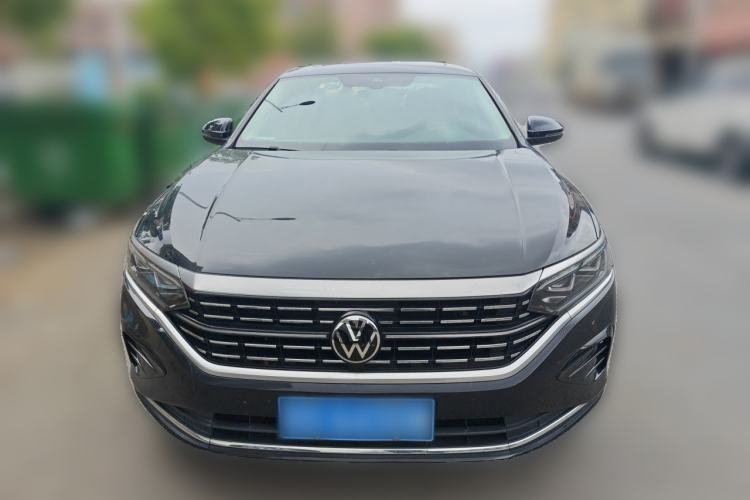 Used Volkswagen Passat 2022 330TSI Luxury Edition Front