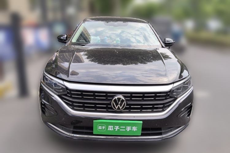 Used Volkswagen Passat 2022 330TSI Luxury Edition Front