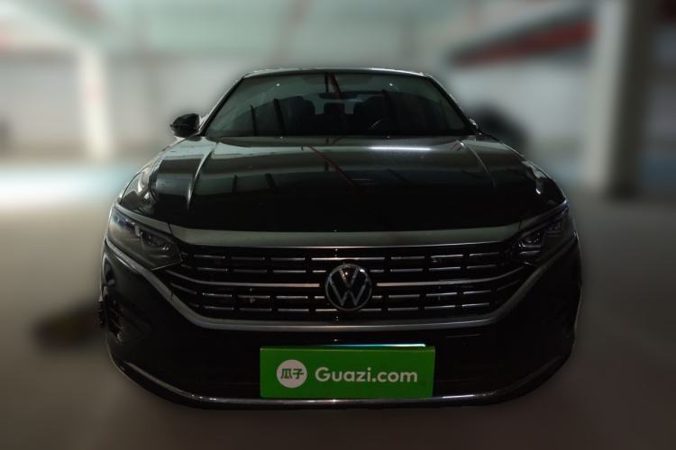 Used Volkswagen Passat 2022 330TSI Luxury Edition Front
