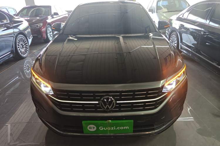 Used Volkswagen Passat 2022 380TSI Flagship Edition Front