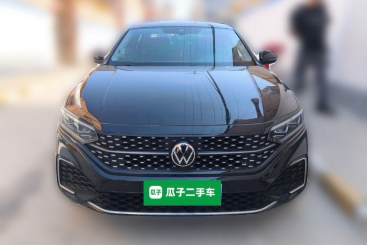 Used Volkswagen Passat 2022 330TSI Starry Luxury Edition Front