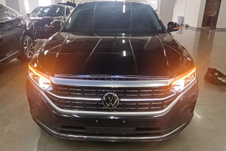 Used Volkswagen Passat 2022 330TSI Luxury Edition Front