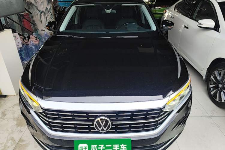Used Volkswagen Passat 2022 380TSI Flagship Edition Front