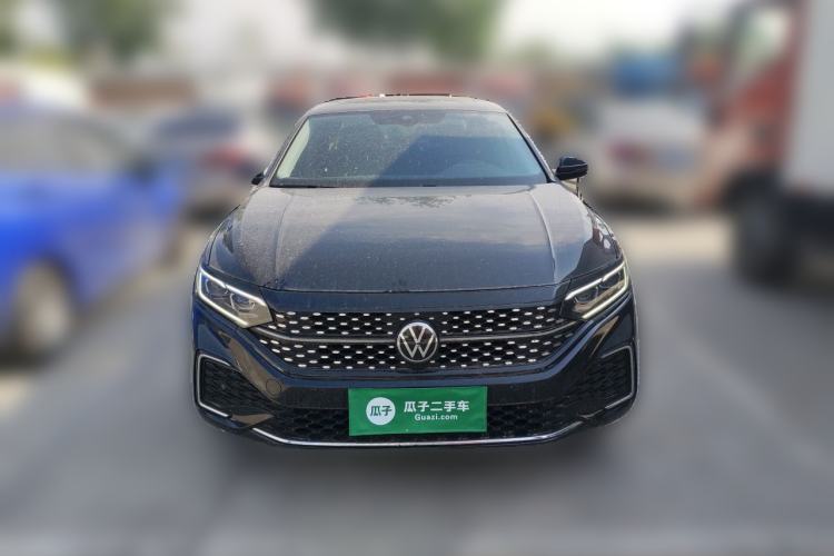 Used Volkswagen Passat 2022 330TSI Starry Luxury Edition Front