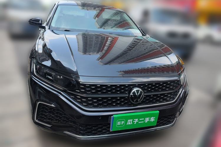 Used Volkswagen Passat 2022 330TSI Starry Elite Edition Front