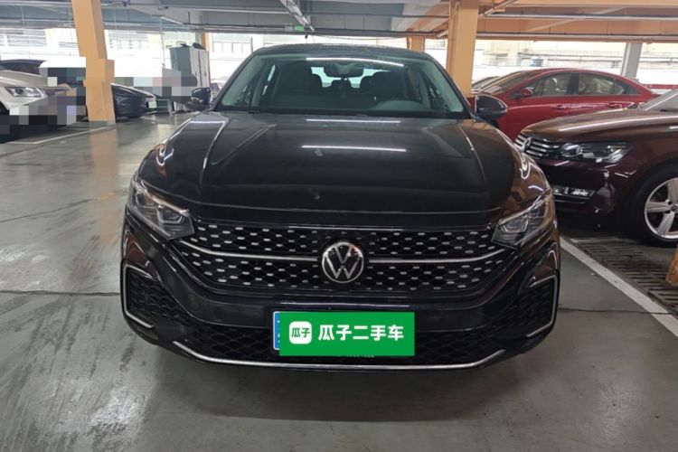 Used Volkswagen Passat 2022 330TSI Starry Luxury Edition Front